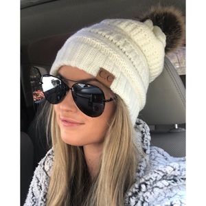 2 CC BEANIES - white With Pom Pom and pink